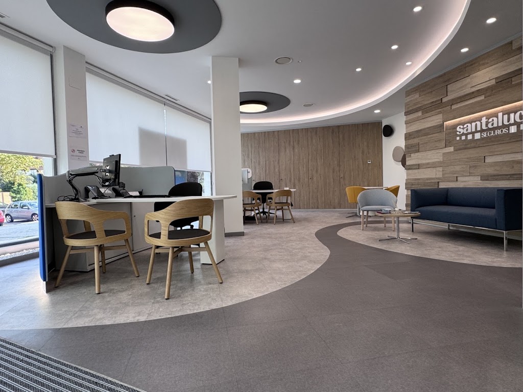 Agencia de Santalucia Seguros — Interior