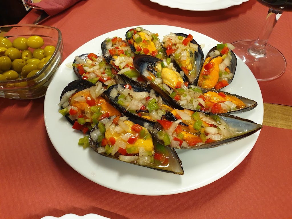 Bar Restaurant El Raco — Comida y bebida