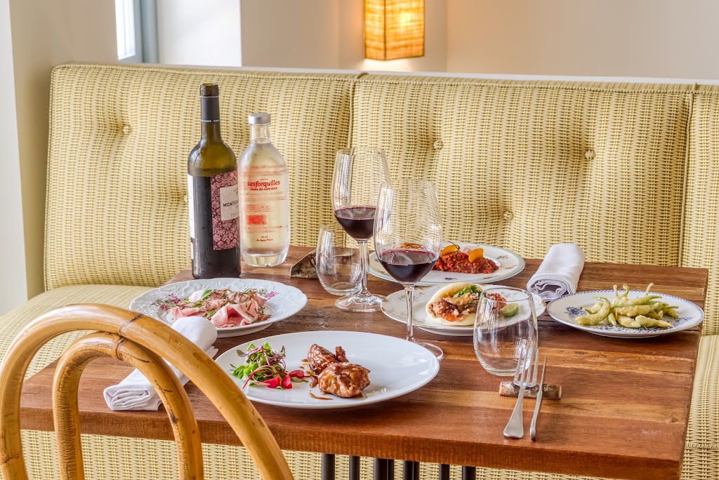 Restaurant Ses Forquilles — Comida y bebida
