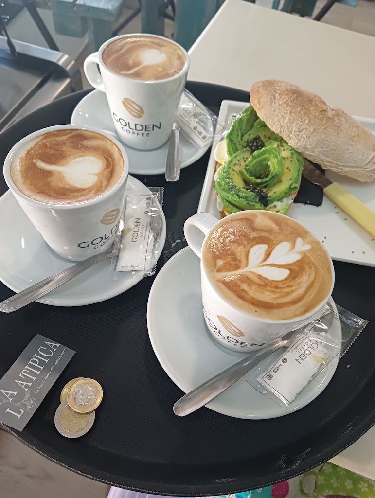 La Atipica — Capuchino