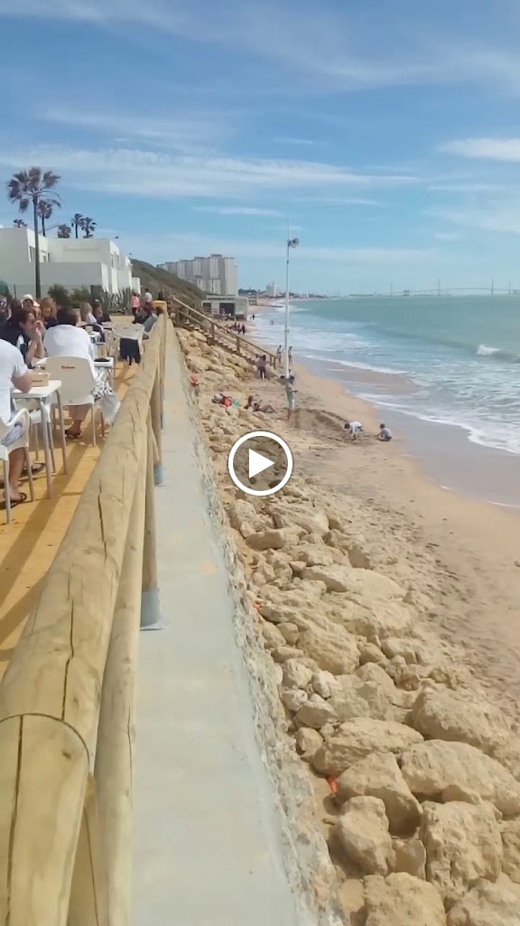 Cafe Bar Emana — Videos