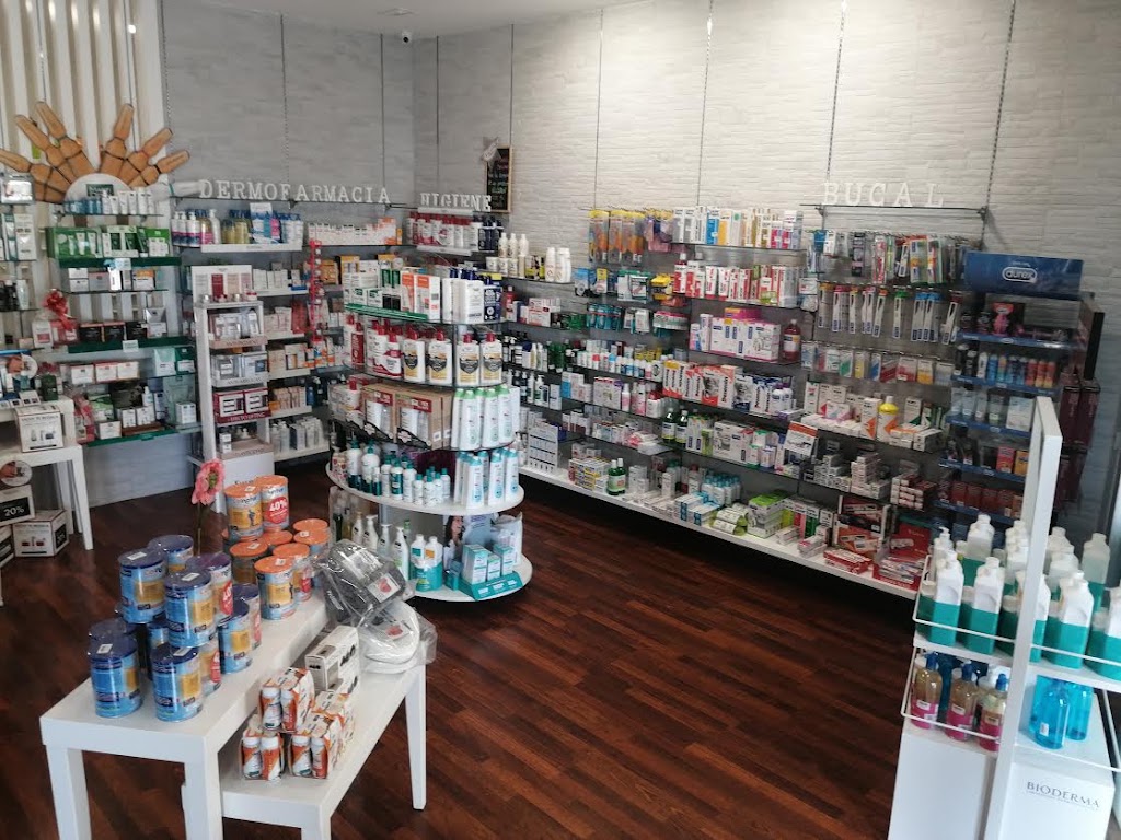 Farmacia Santa Ana. Lcda. Marta Elena Caceres Bercedo — Del propietario