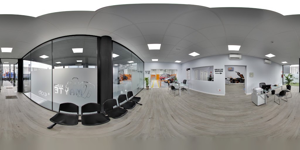 Cab Automocion & Talleres Mayte — Interior