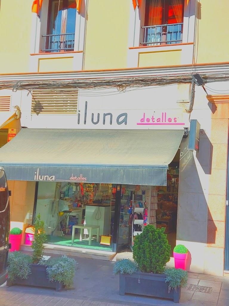 Iluna Detalles