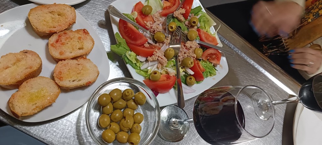 La Torradeta Bar Cafe — Comida y bebida