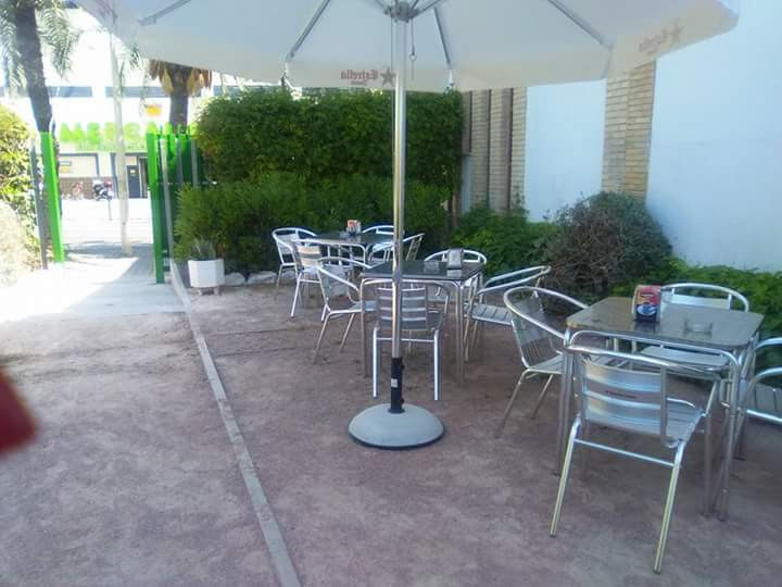 La Senia Bar Restaurante — Ambiente