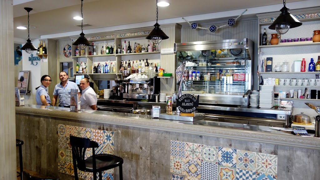 Alonsi Tapas Bar — Ambiente