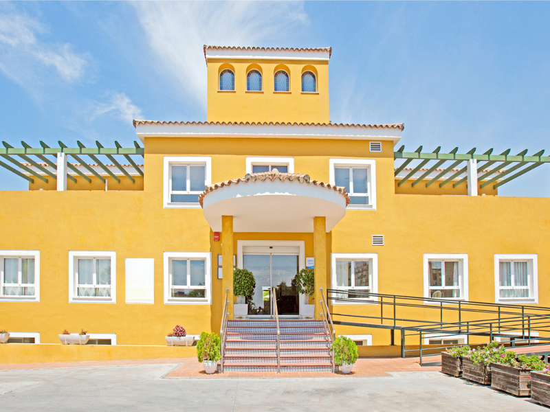 Residencia mayores Nuestra Senora del Carmen — Exterior