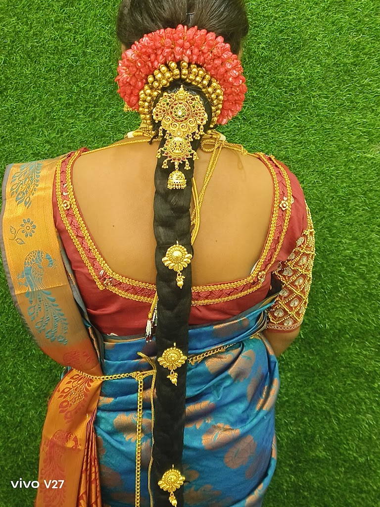 Niththi Makeover Studio