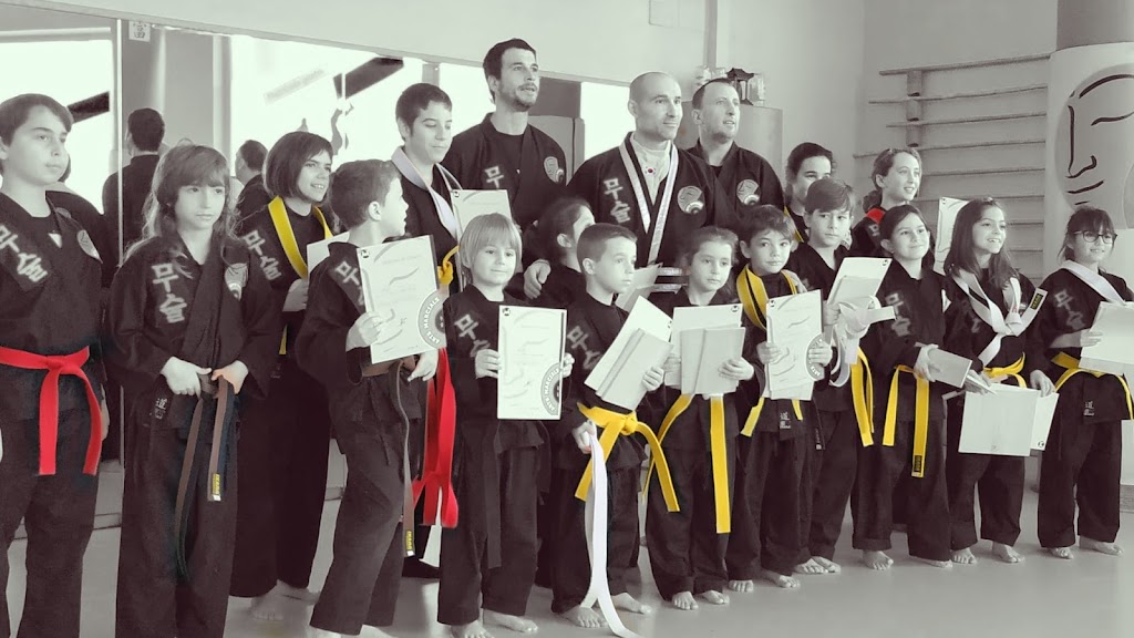 El Club Esportiu Hapkido MuSul St. Boi — Uniforme