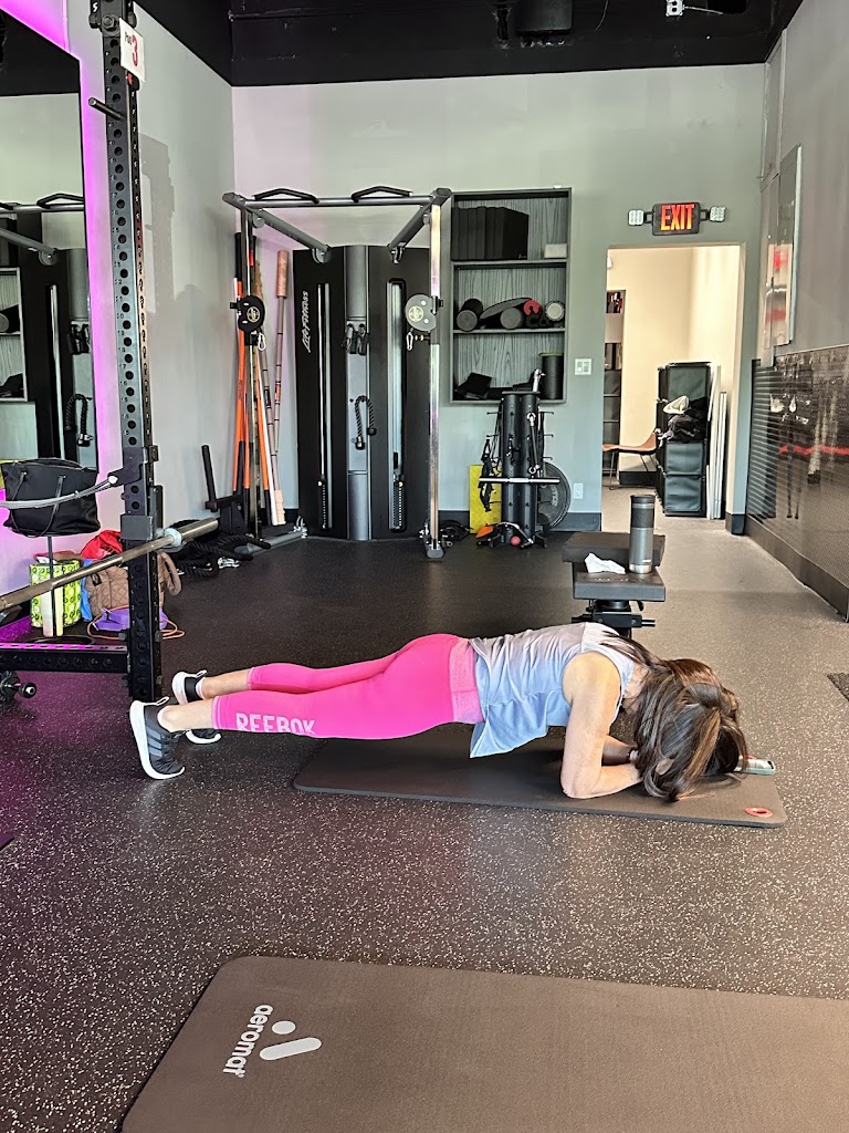  Stronger By Cloe Fitness