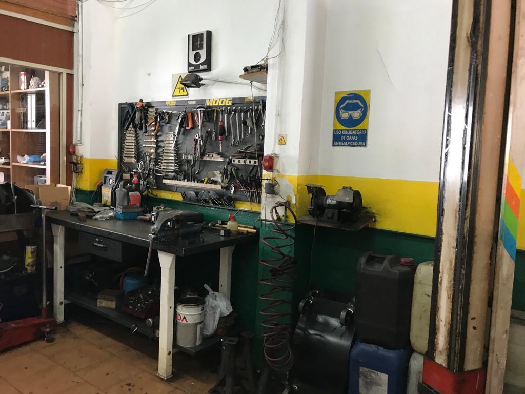 Talleres Eurobox — Interior