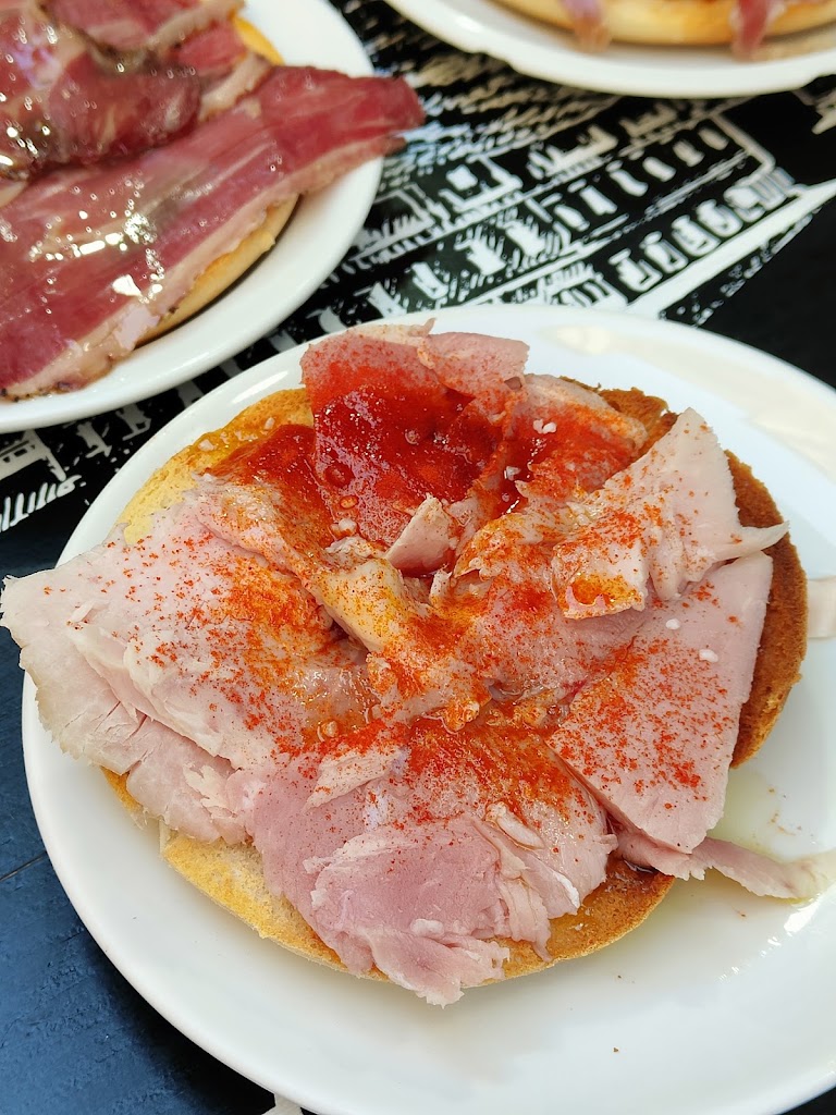 Bueno... Bueno! — Cecina