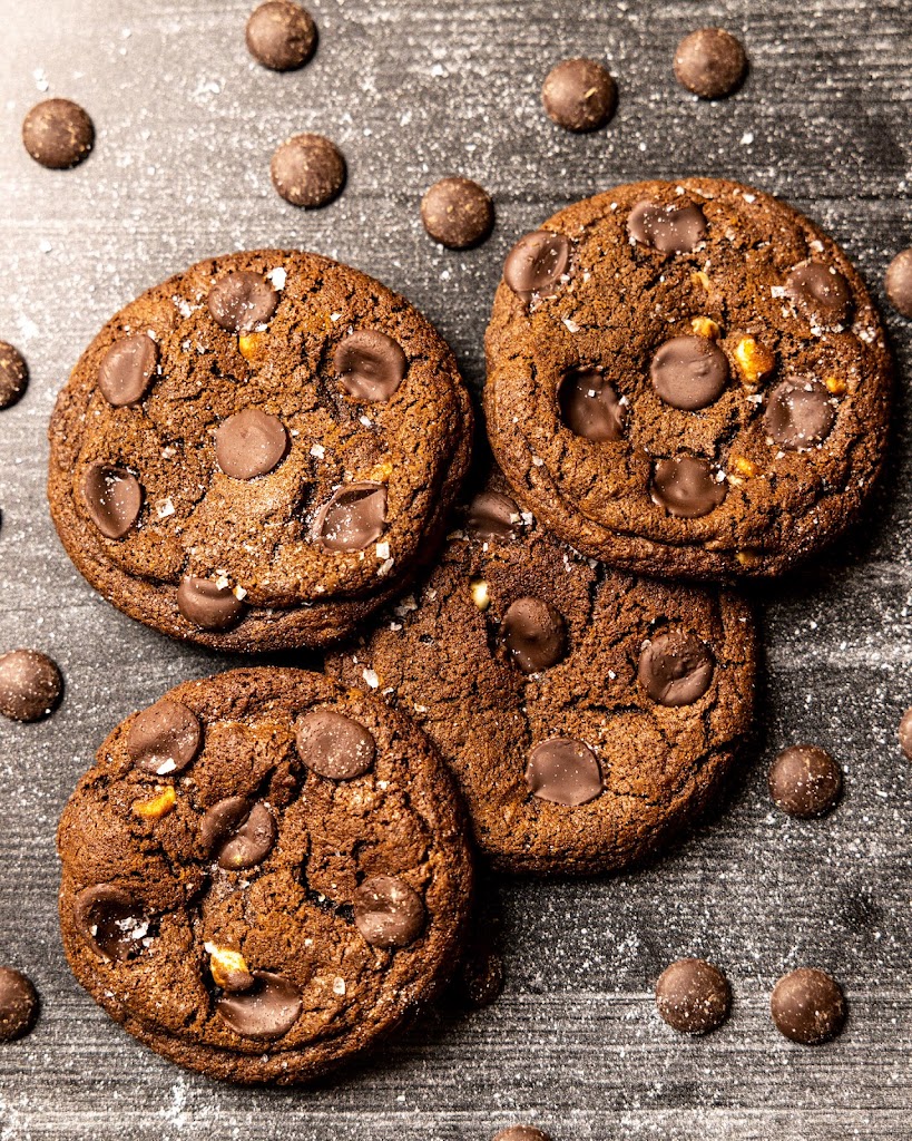 Chocolate chip cookie