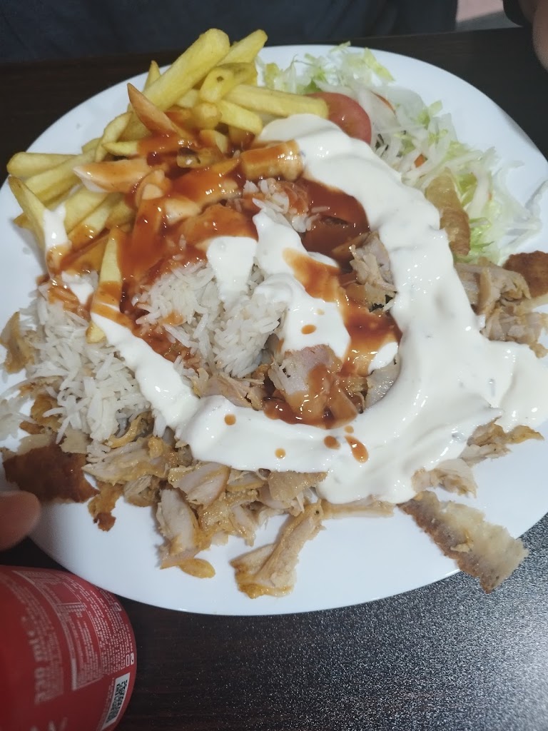 PAK ESTAMBUL KEBAB PIZZERIA — Kebab