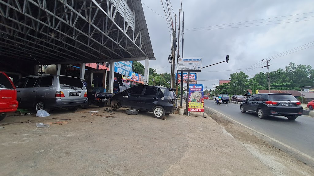 Bengkel mobil Sumber Rezeki