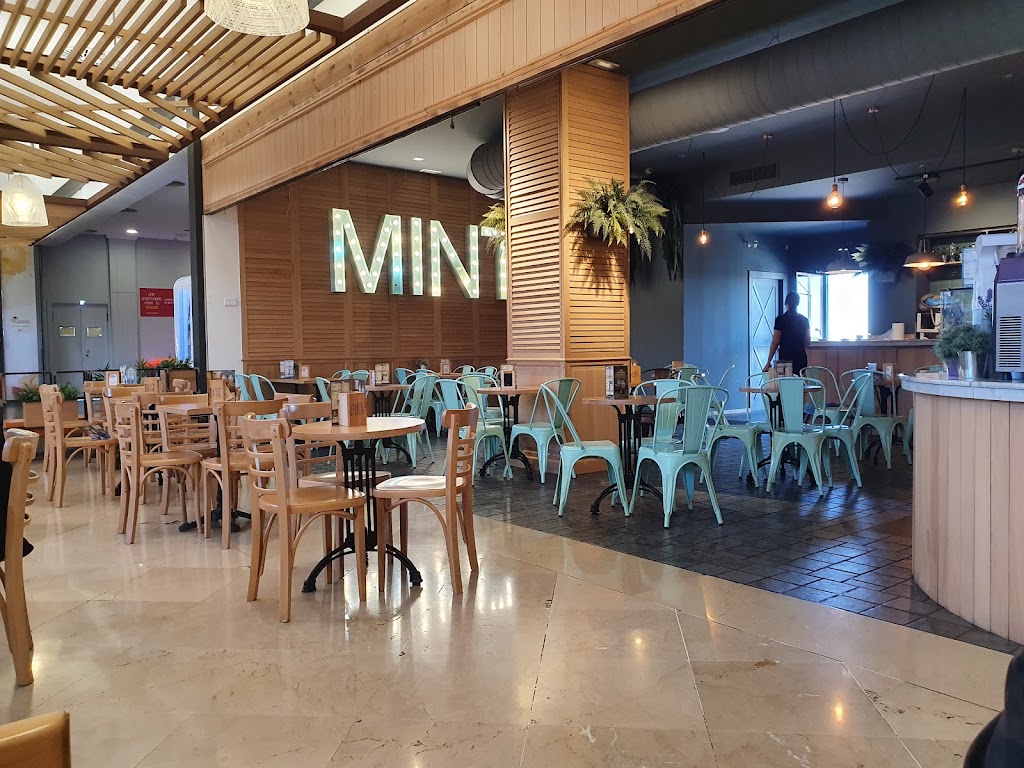 Mint Coffee - CC La Veronica - Antequera, Malaga — Ambiente