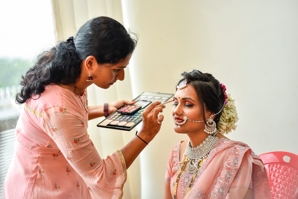 Saaj Beauty Parlour Makeup Artist
