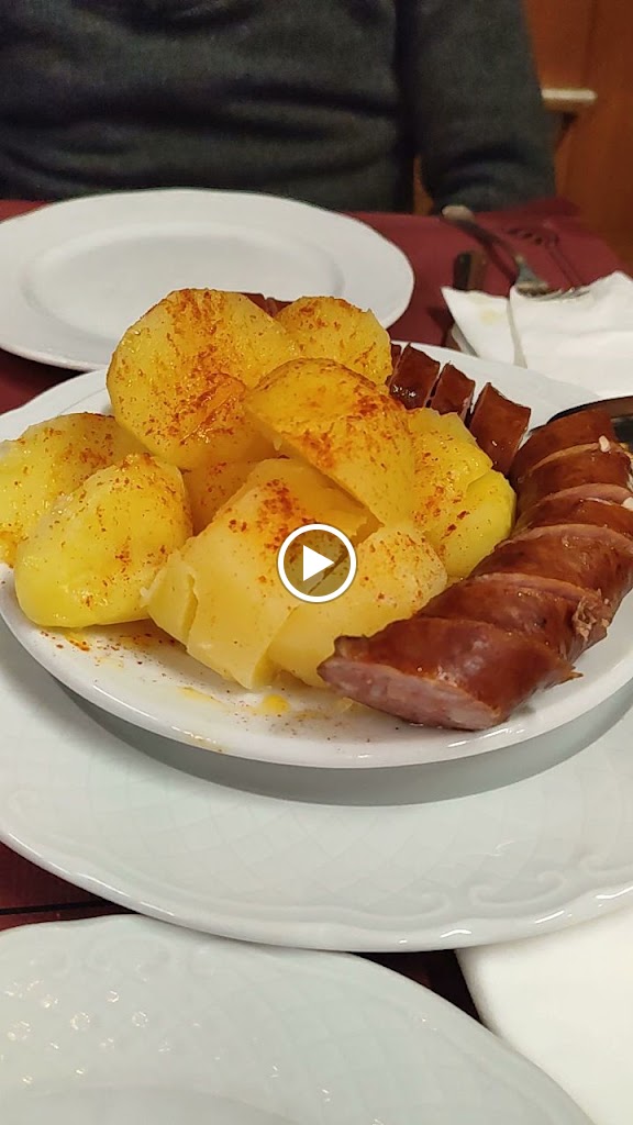 Restaurante Casa Tataguyo — Videos