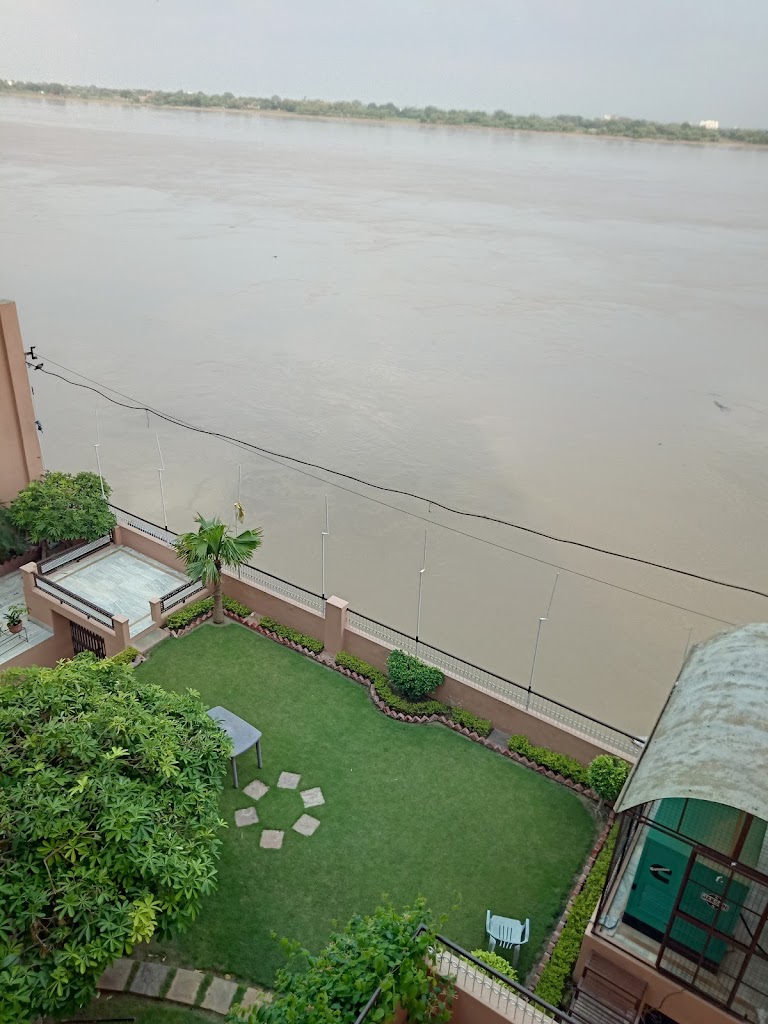Teerth Guest House
