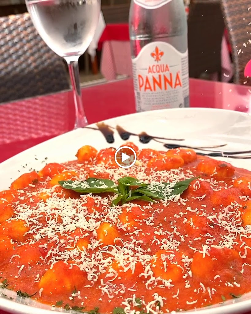 Restaurante Bella Roma — Videos
