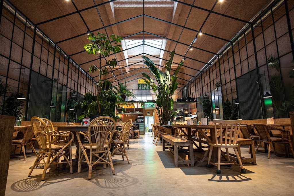 Garden Pizza Terrassa — Ambiente