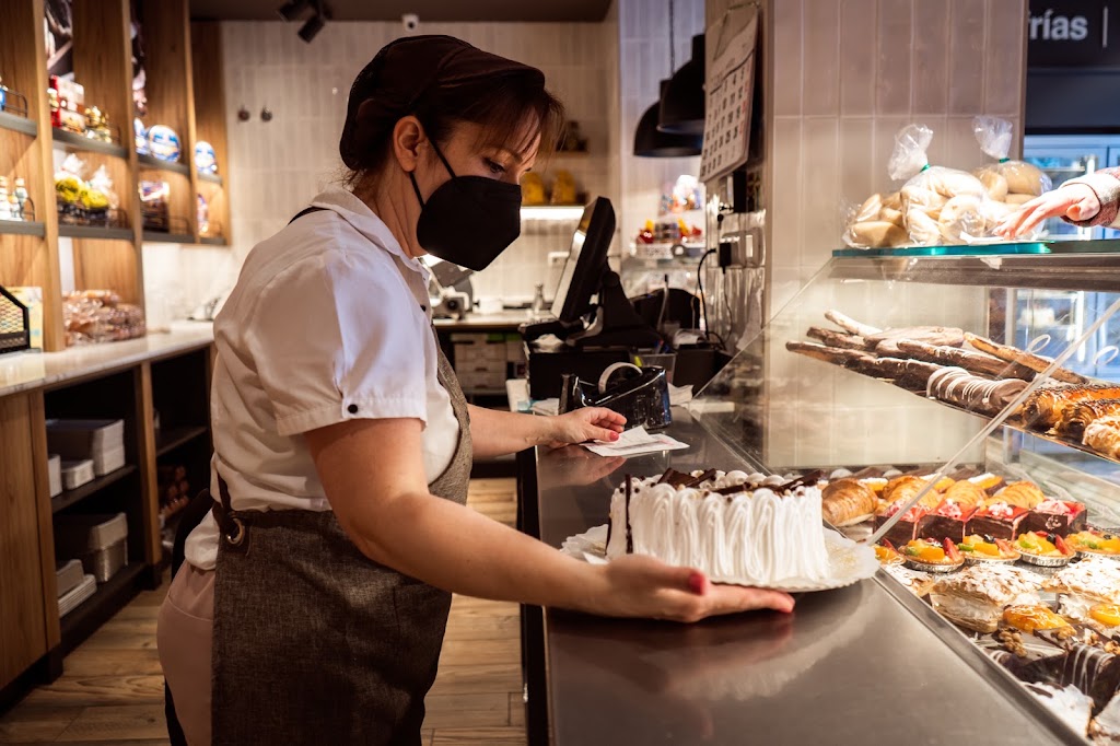 La Tradicion Pan&Coffee — Ambiente