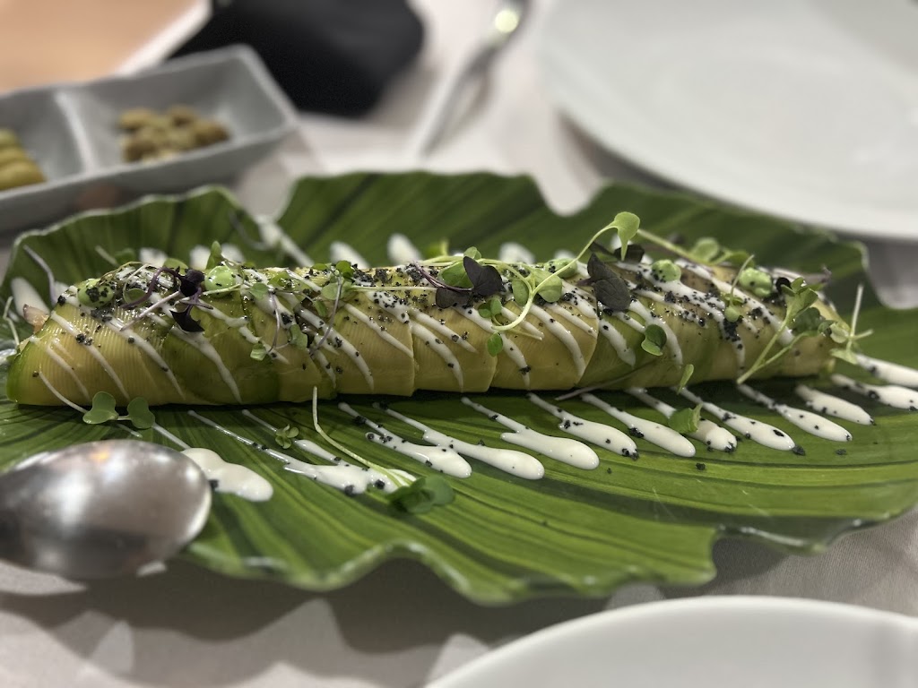 Restaurante Orbe Kitchenbar — Comida y bebida