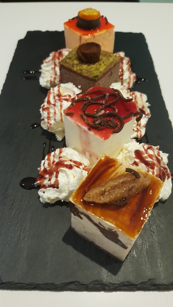 Entre tapas — Comida y bebida