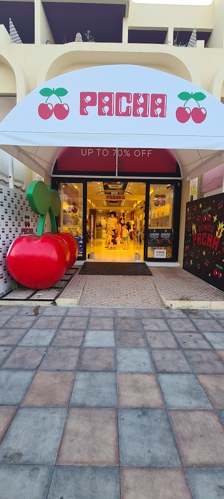Pacha Shop Playa den Bossa