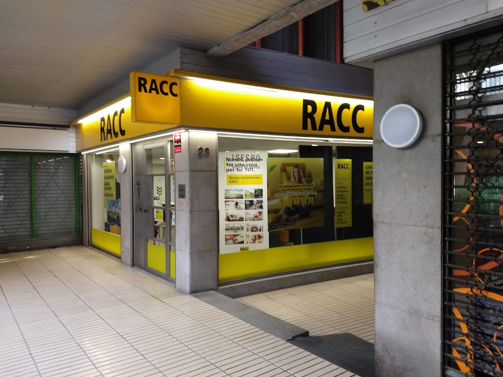 RACC Oficina Banyoles — Exterior