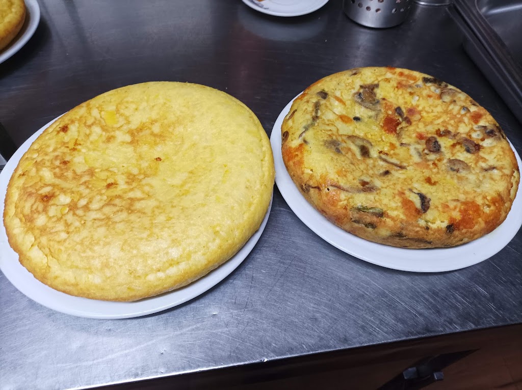 Bar Contreras — Comida y bebida