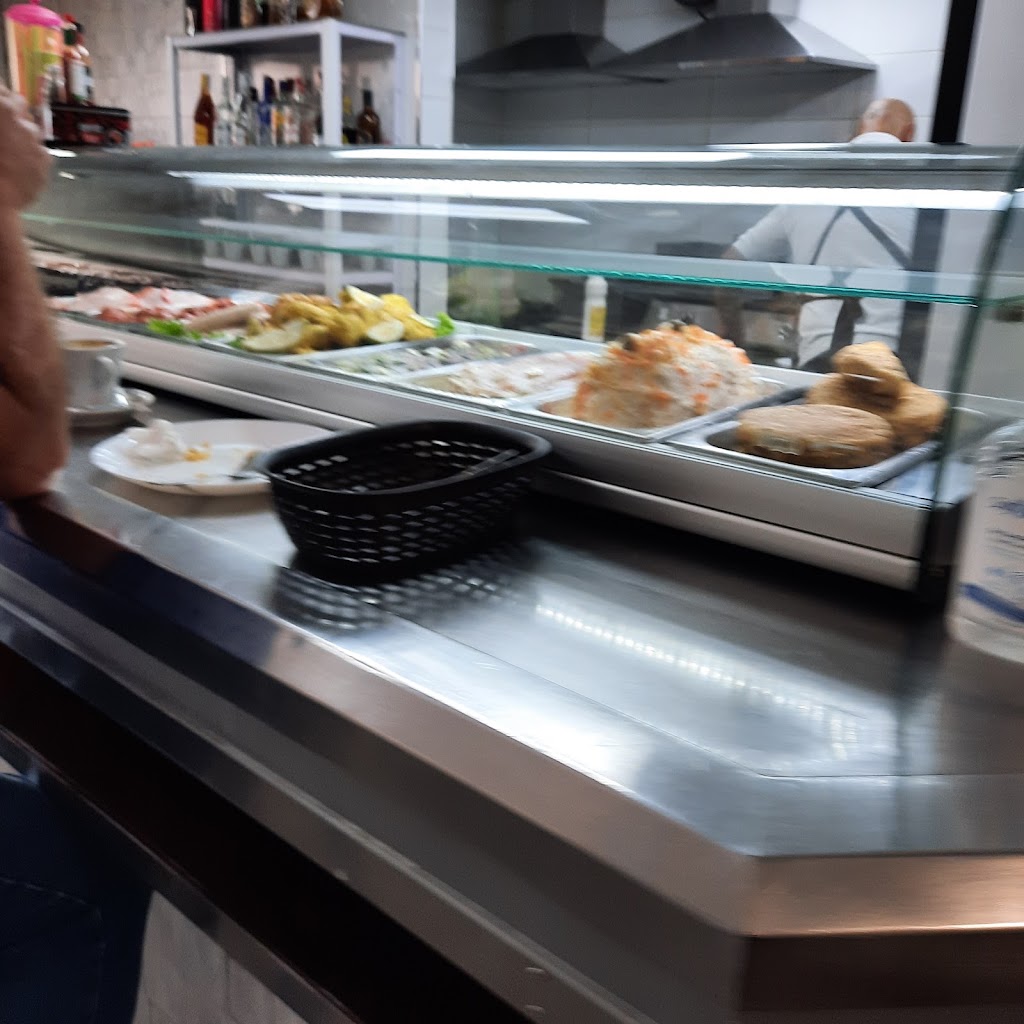 Bar cafeteria La Fuente — Ambiente
