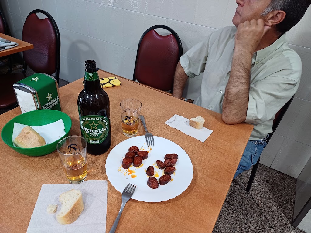 BAR FATIMA — Comida y bebida