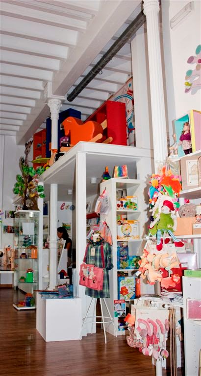 Ya voy mama, juguetes y +