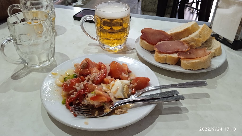 Hnos Diaz — Comida y bebida