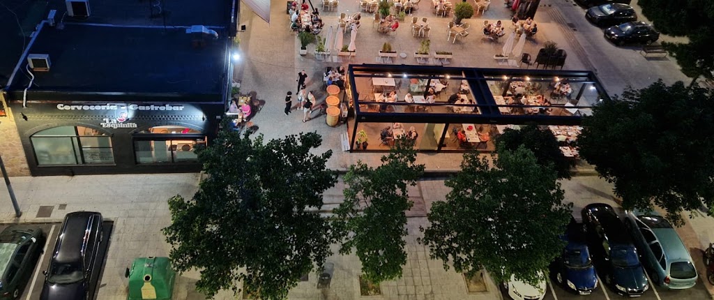 Bar Restaurante La esquinita — Ambiente