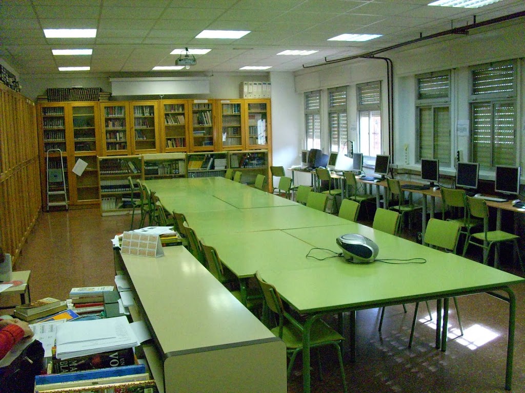 IES Laguna de Joatzel — Del propietario