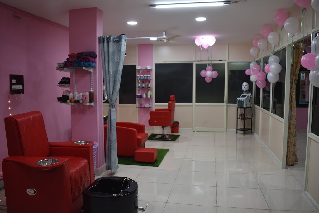 SS HABEEB Beauty parlour