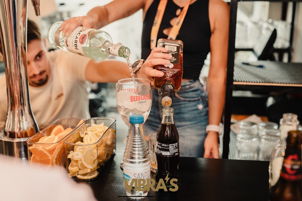 Vibra's lounge bar — Del propietario