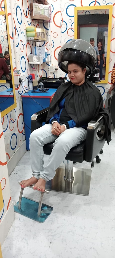 New Tamanna Hair And Beauty Family Parlour