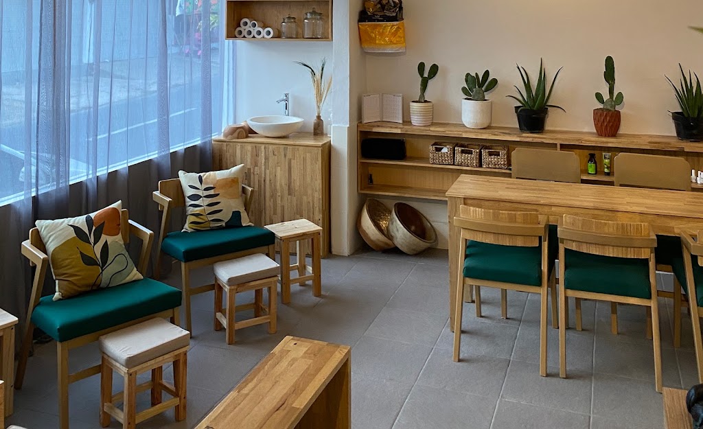 Lush Bali Beauty Salon