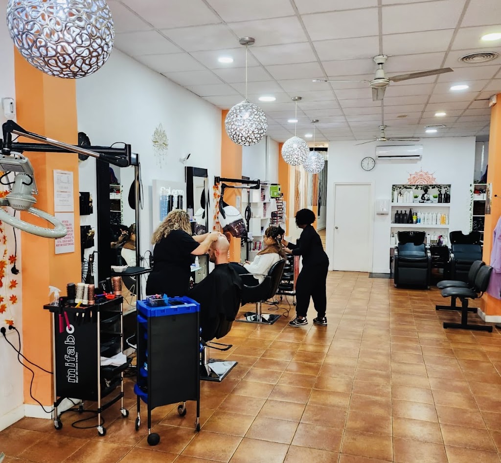 PELUQUERIA/ESTETICA & NAILS MARCO & JANETH — Peinado