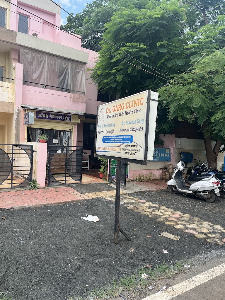 Dr Garg Clinic Mother Child Health Care Center Dr Praveen Garg Child Specialist Prof Dr Pratibha Garg Obs Gyn