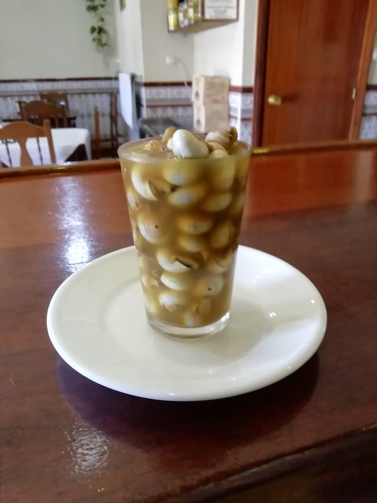 CAFE BAR LAS 3 COPAS — Comida y bebida