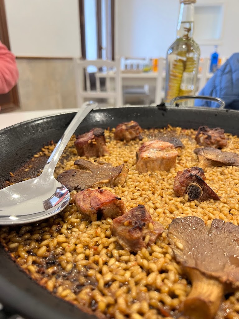 Restaurant L'Ermita - Santuari de la Mare de Deu de la Misericordia - Ermita de Sant Sebastia — Paella