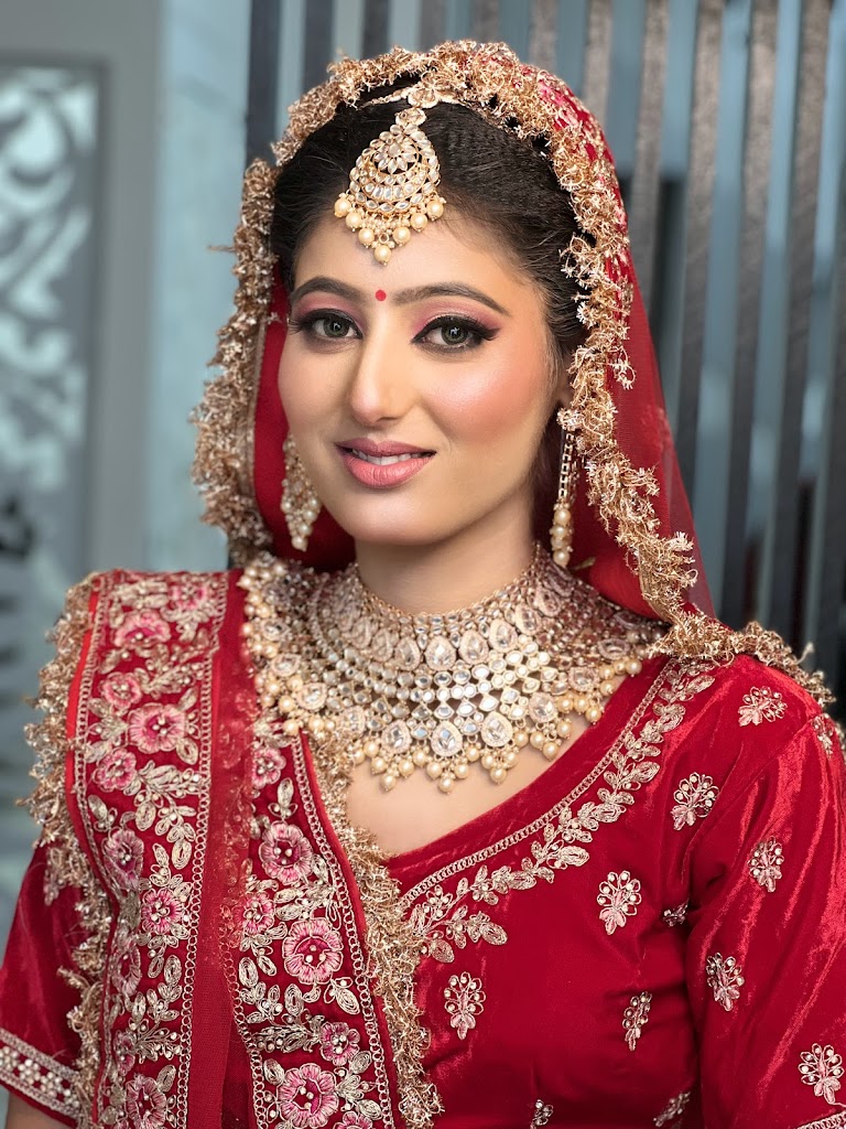 Ravindra Hair Beauty Salon