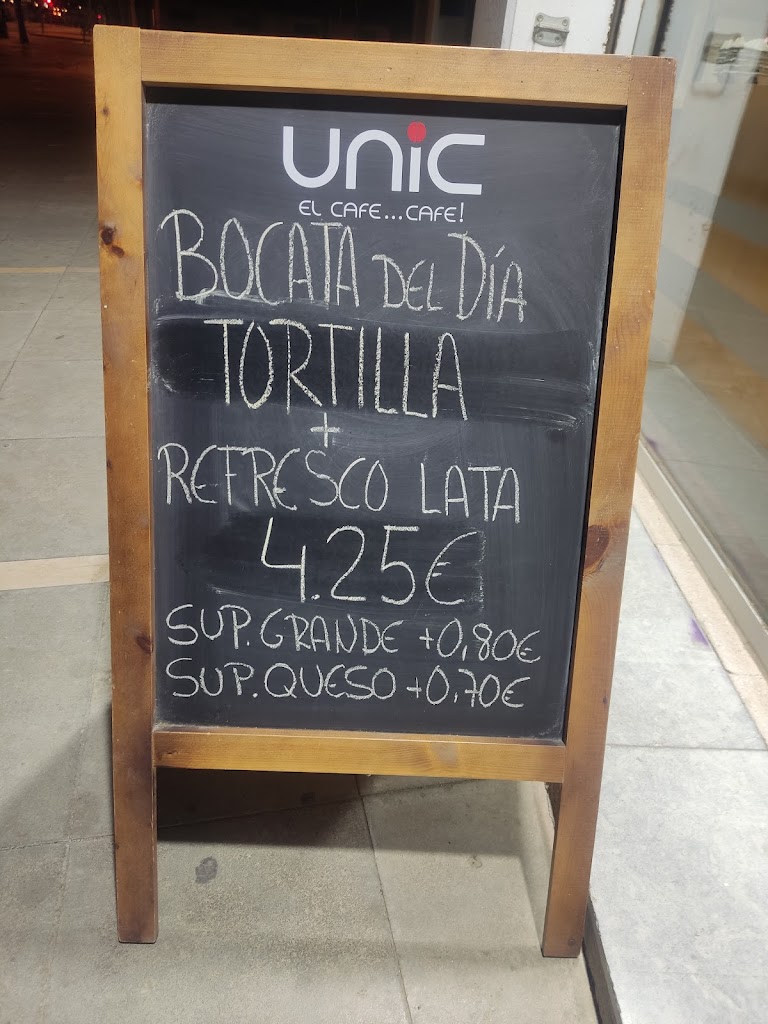 Bar Cafeteria L'Arc de Sant Adria — Del propietario