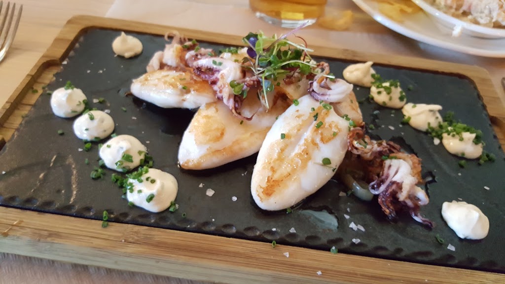 Restaurante El Gallinero — Comida y bebida