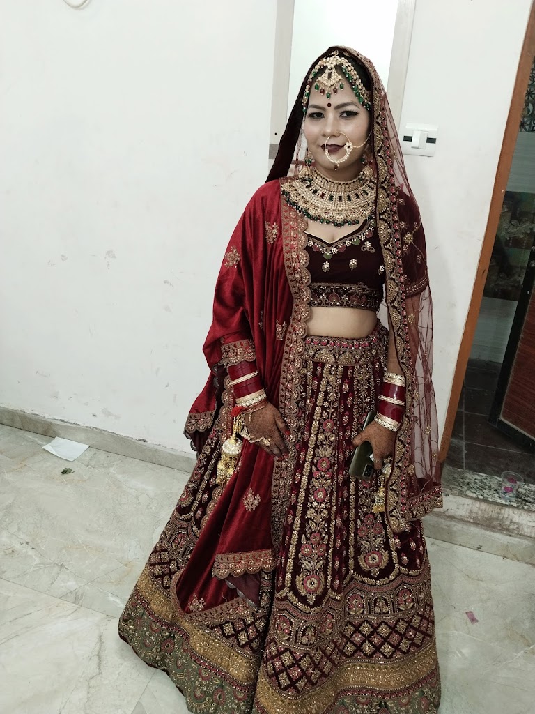 Srishti Beauty Parlour